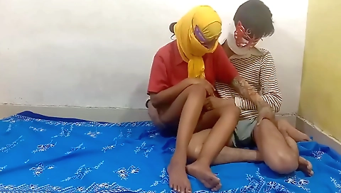 Free Blonde Porn Videos - onlyindianpornvideos.com